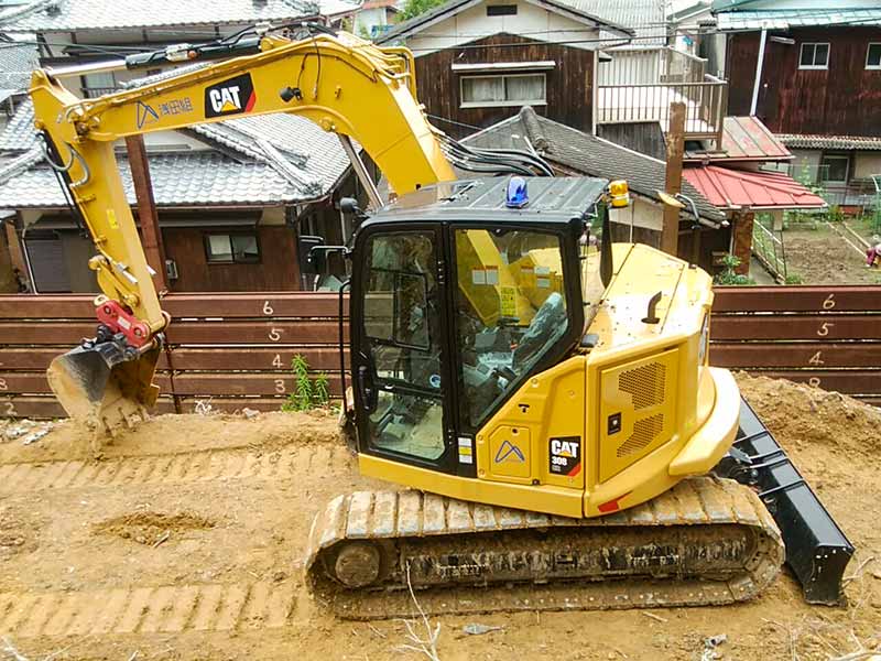 小型油圧ショベル