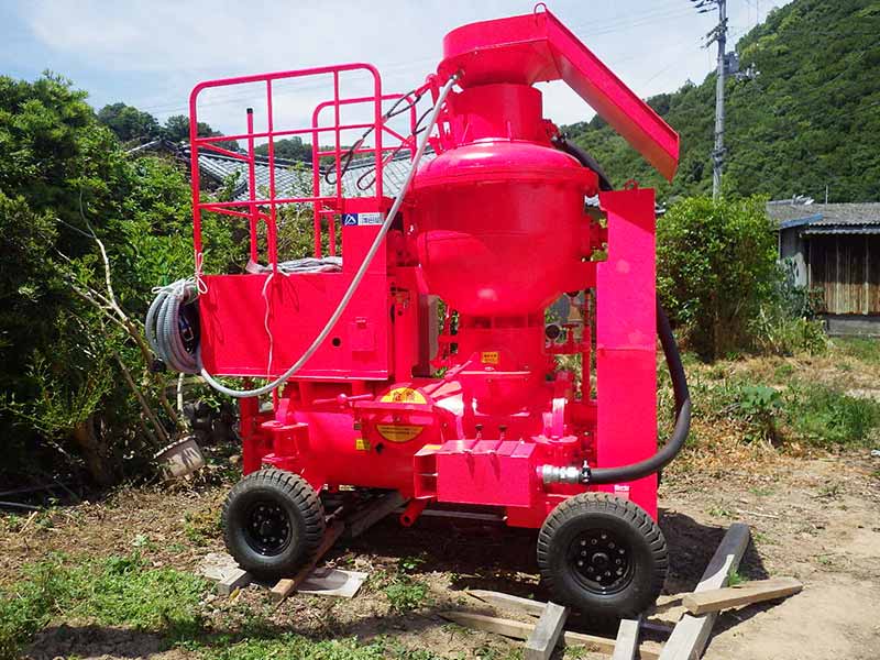コンクリート吹付機