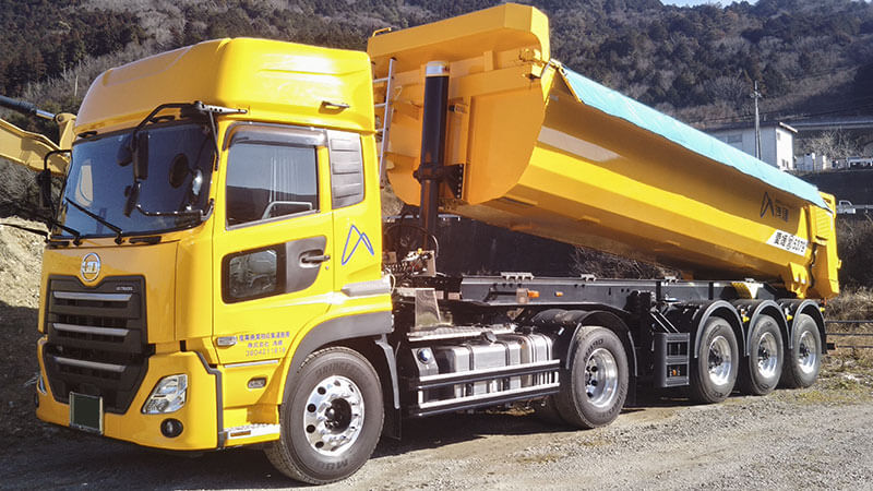 トレーラーダンプ